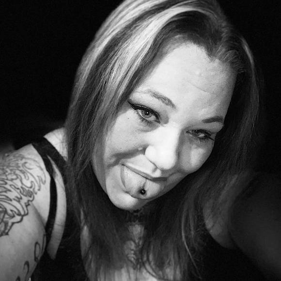 Meet your Posher, Gretchen - Picture 1 of 1